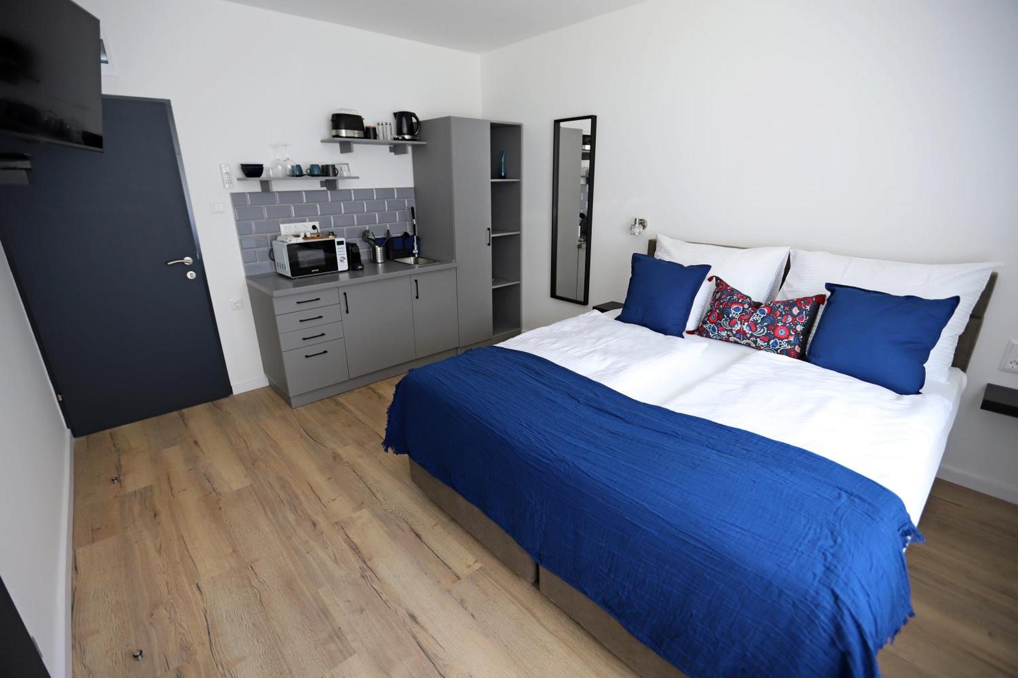 Natali Apartmanhaz Eger Exteriör bild