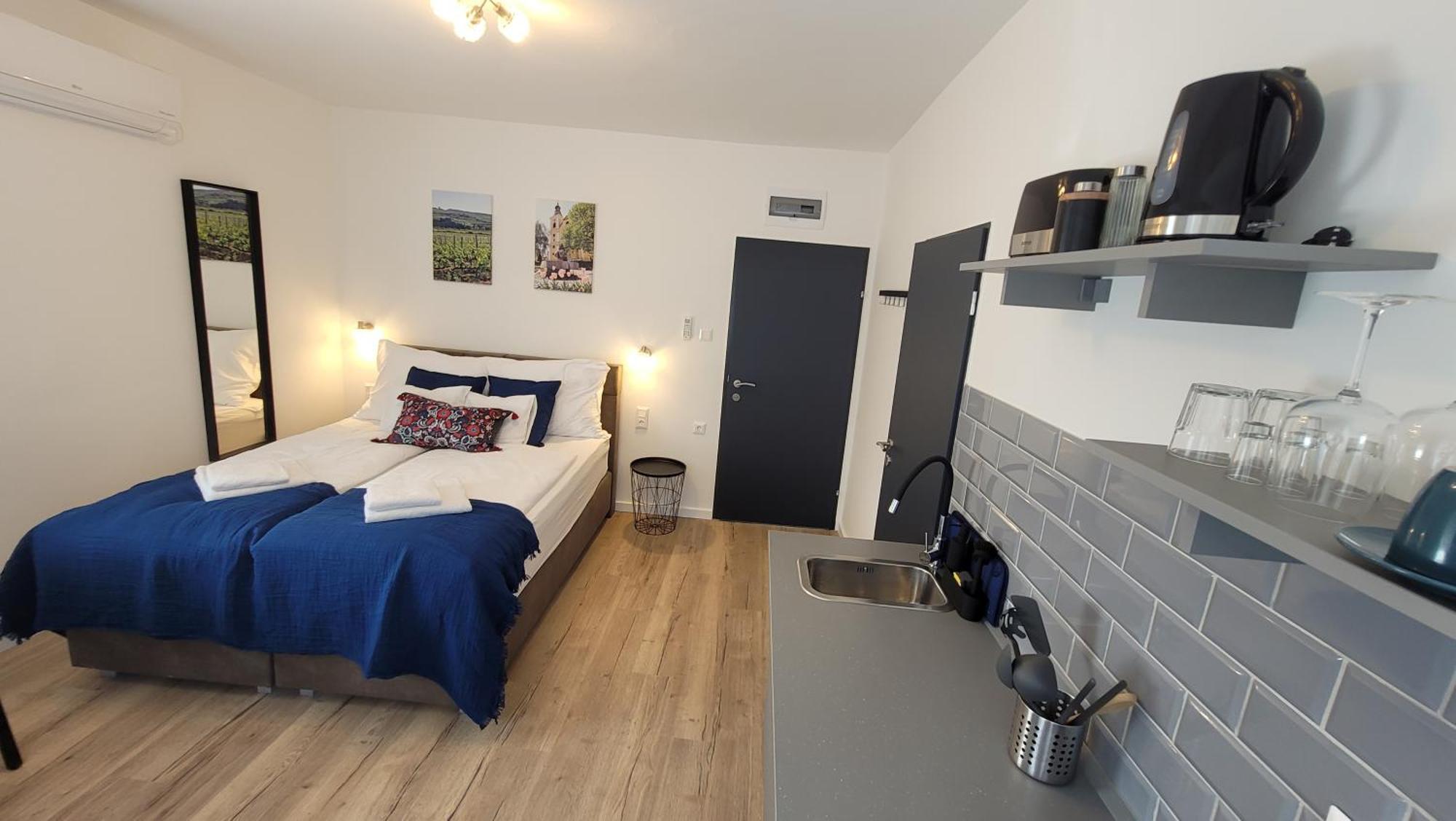 Natali Apartmanhaz Eger Exteriör bild