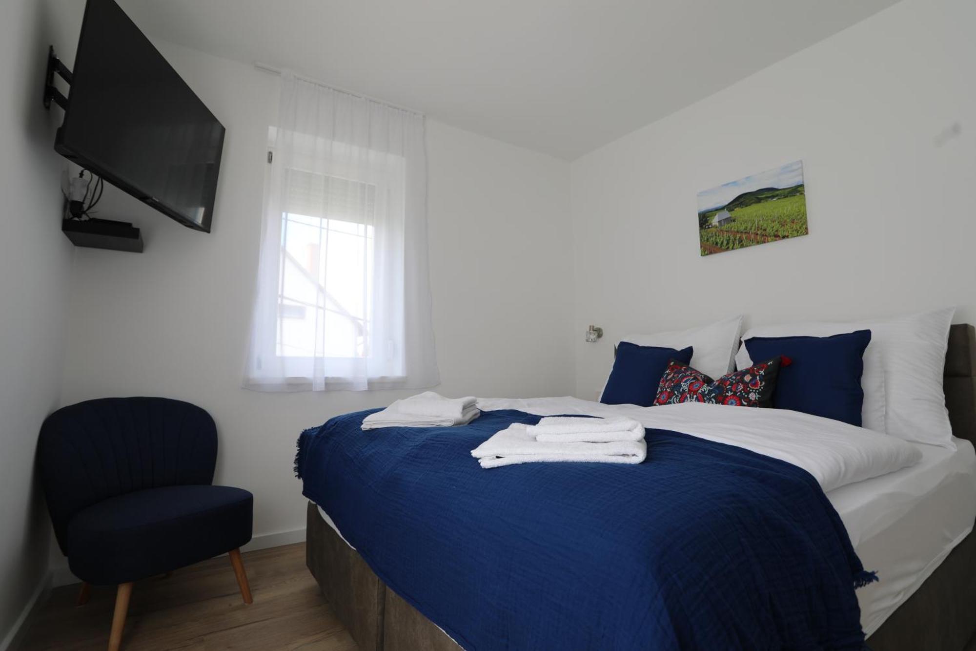 Natali Apartmanhaz Eger Exteriör bild